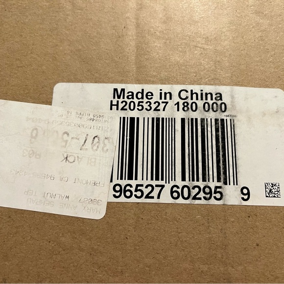 Glittery Box Candles - Set of 3. Brand new Valerie Park QVC also light up. Timer - Picture 4 of 4